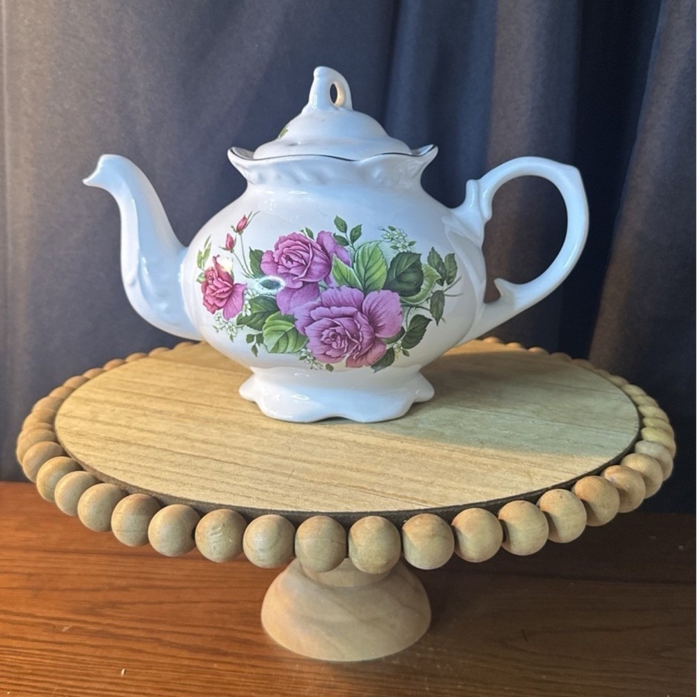 RARE Arthur Wood & Son Staffordshire, England Est 1884 Floral Teapot #6532 w/lid